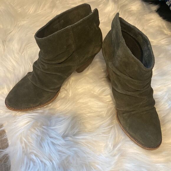 Y2K Splendid Rodeo Suede Boots Womens 8.5 Low Booties Olive Slouchy Stacked Heel - Picture 6 of 12